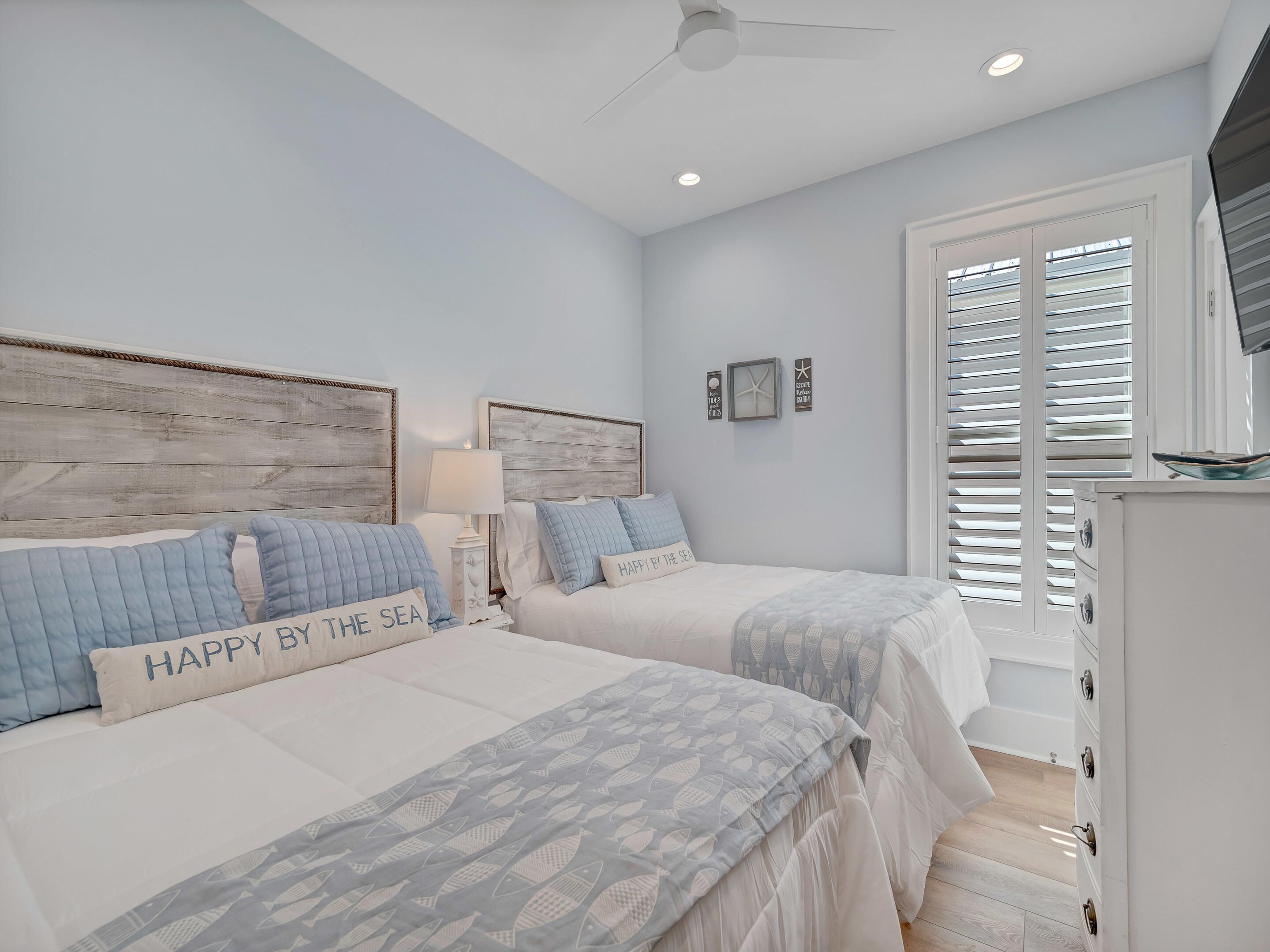 3 bedrooms, individually decorated, individually furnished, free WiFi