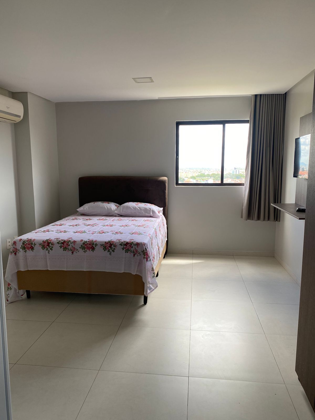 Great Furnished Apartment - Perfect Location