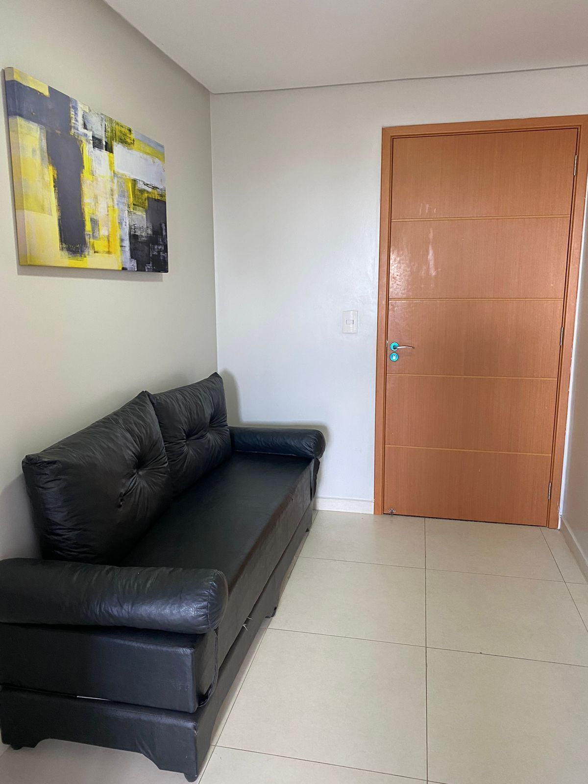 Great Furnished Apartment - Perfect Location