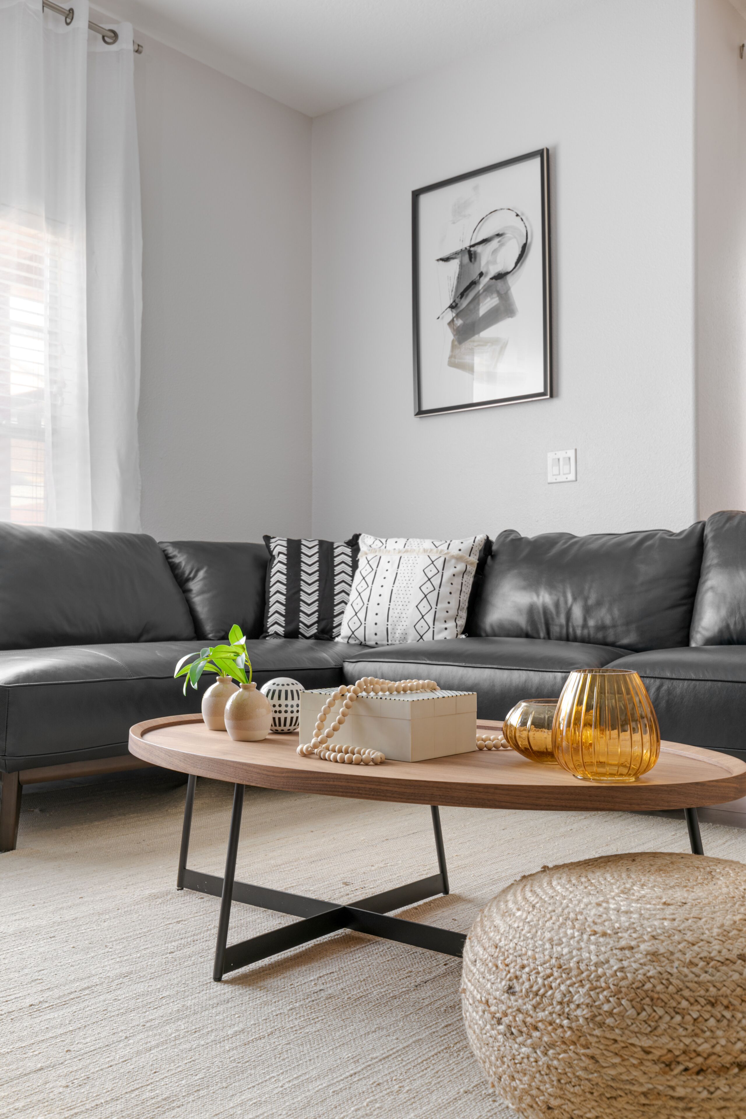 Private pool, Themed Bedrooms, Upgraded decoration, BBQ, Resort community