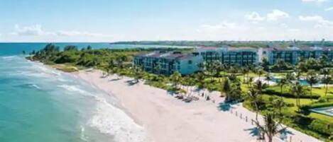 Tumbonas y toallas de playa