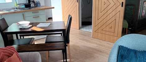 Fernseher, Kamin