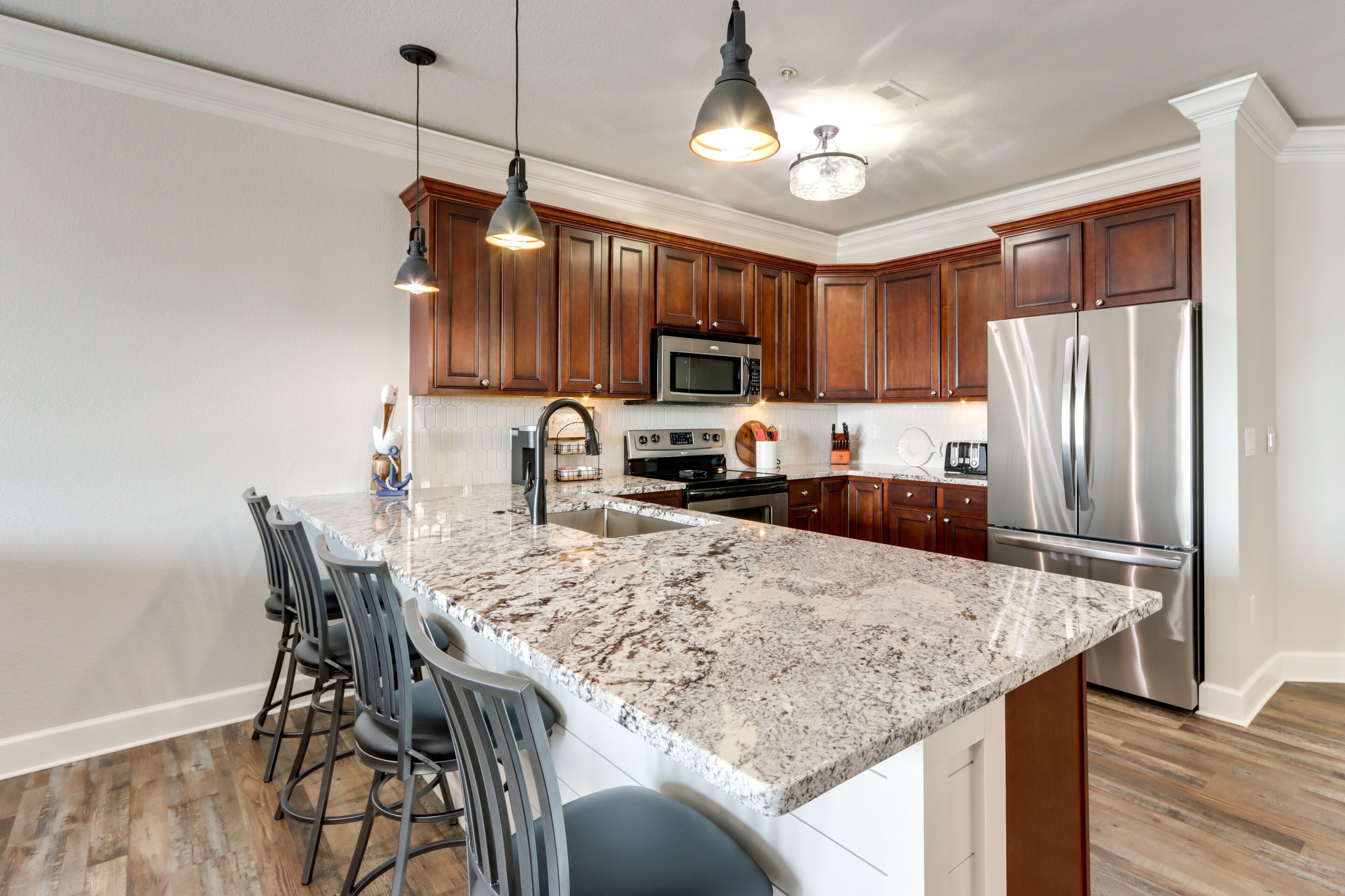 Osage Beach Lakefront Condo Rental w/ Pool Access!