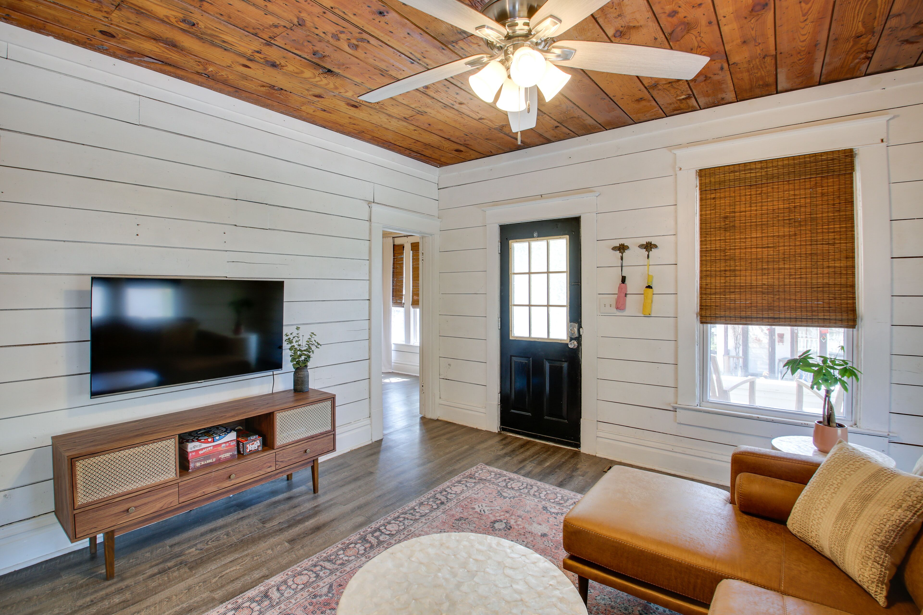 Cozy Hot Springs Vacation Rental Near Downtown!