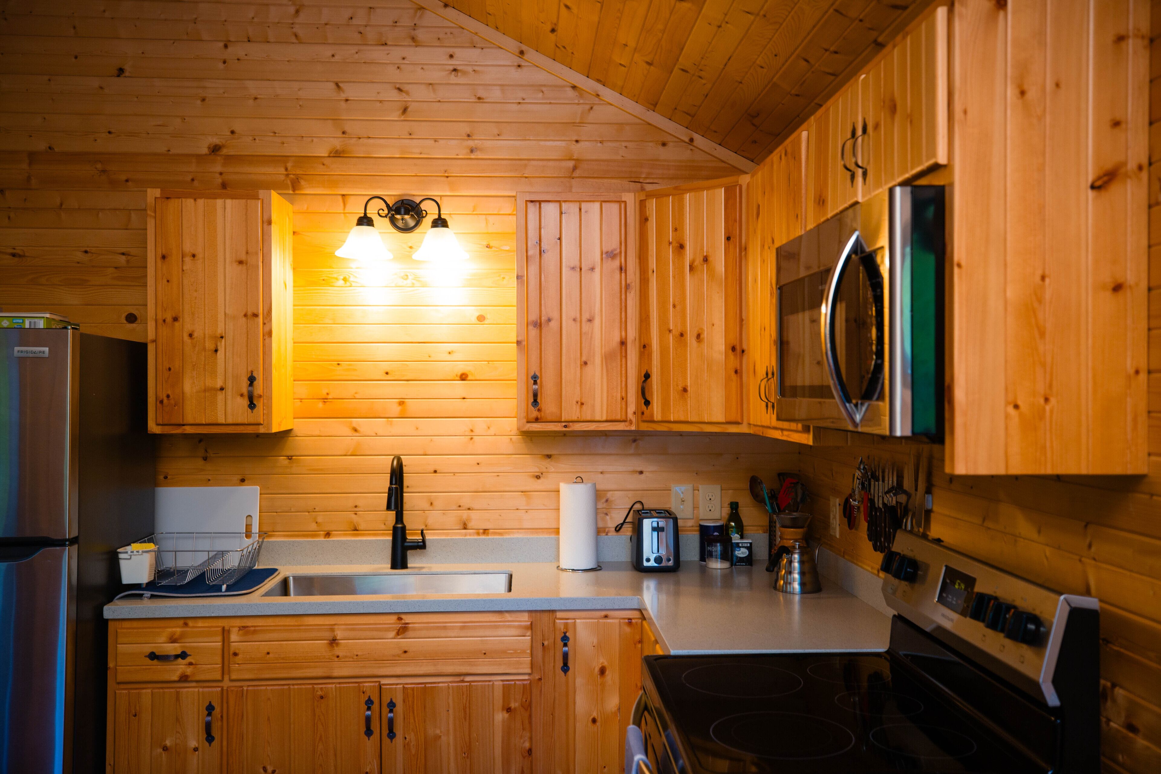 The Maple Retreat-Log Cabin