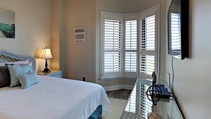 Room - Seachase #1501W by Southern Vacation Rentals (Orange Beach)