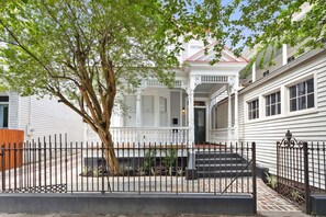 Exterior - The Belle Suite at 265 Rutledge (Charleston)