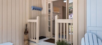 Pelican’s Perch 3BDR Oceanfront w/ Golf Cart