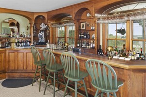 Bar (en el alojamiento)