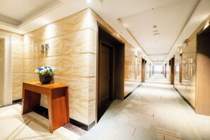 Interior - ELONG ANYUN HOTEL (Hongqiao Railway Station, National Convention and Exhibition Center, Xujing) (Shanghai)