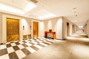 Interior - ELONG ANYUN HOTEL (Hongqiao Railway Station, National Convention and Exhibition Center, Xujing) (Shanghai)