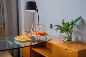 Interior - ELONG ANYUN HOTEL (Hongqiao Railway Station, National Convention and Exhibition Center, Xujing) (Shanghai)