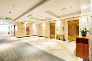Interior - ELONG ANYUN HOTEL (Hongqiao Railway Station, National Convention and Exhibition Center, Xujing) (Shanghai)