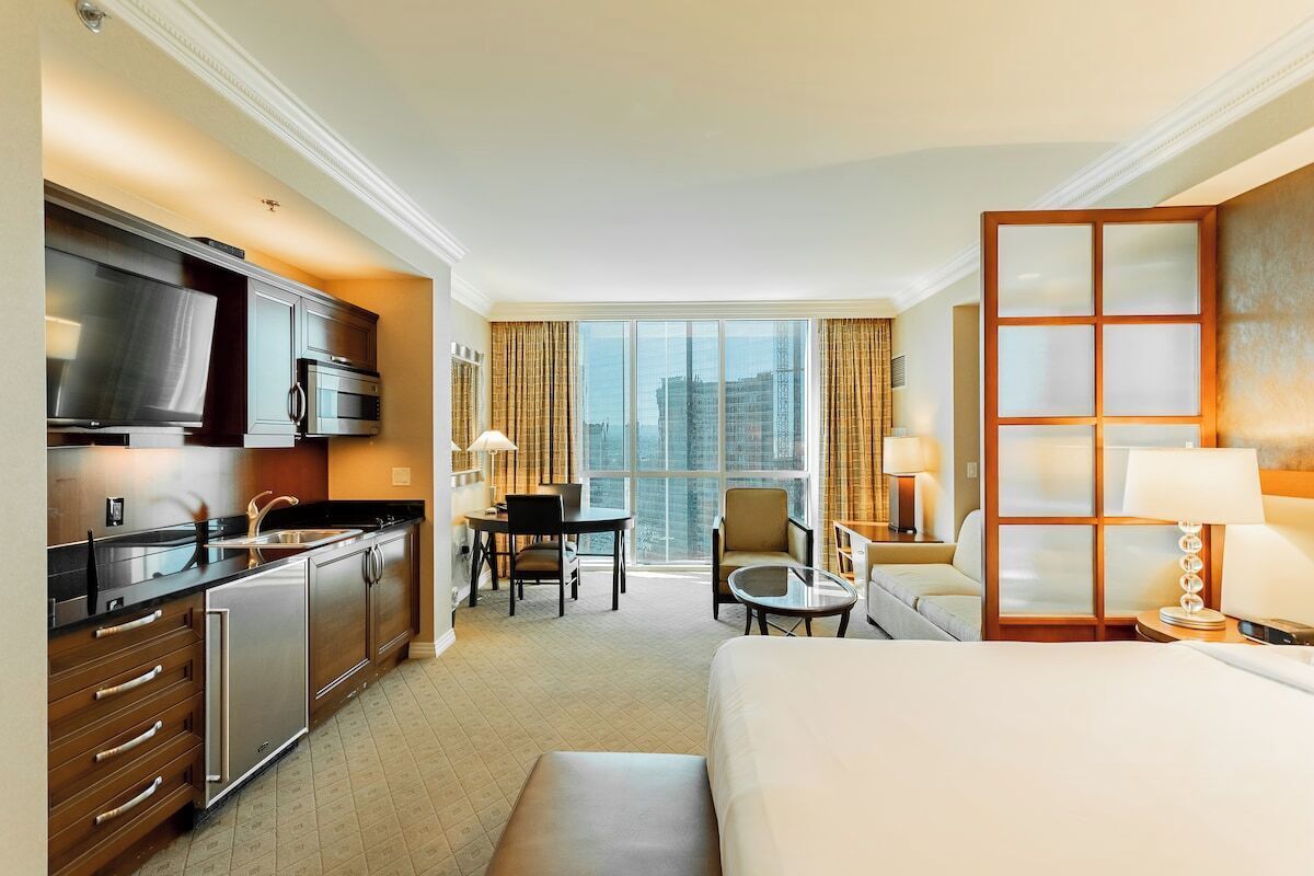 1 多间卧室、客房内保险箱、熨斗/熨衣板、免费 WiFi