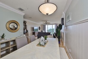 Luxury Townhome | 4 bedrooms, premium bedding, blackout drapes, free WiFi - Tortuga Shoals (Tierra Verde)