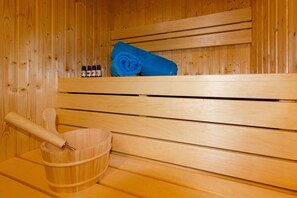 Couples treatment rooms, body treatments, hydrotherapy, aromatherapy - Irini Luxury Rooms (Split)