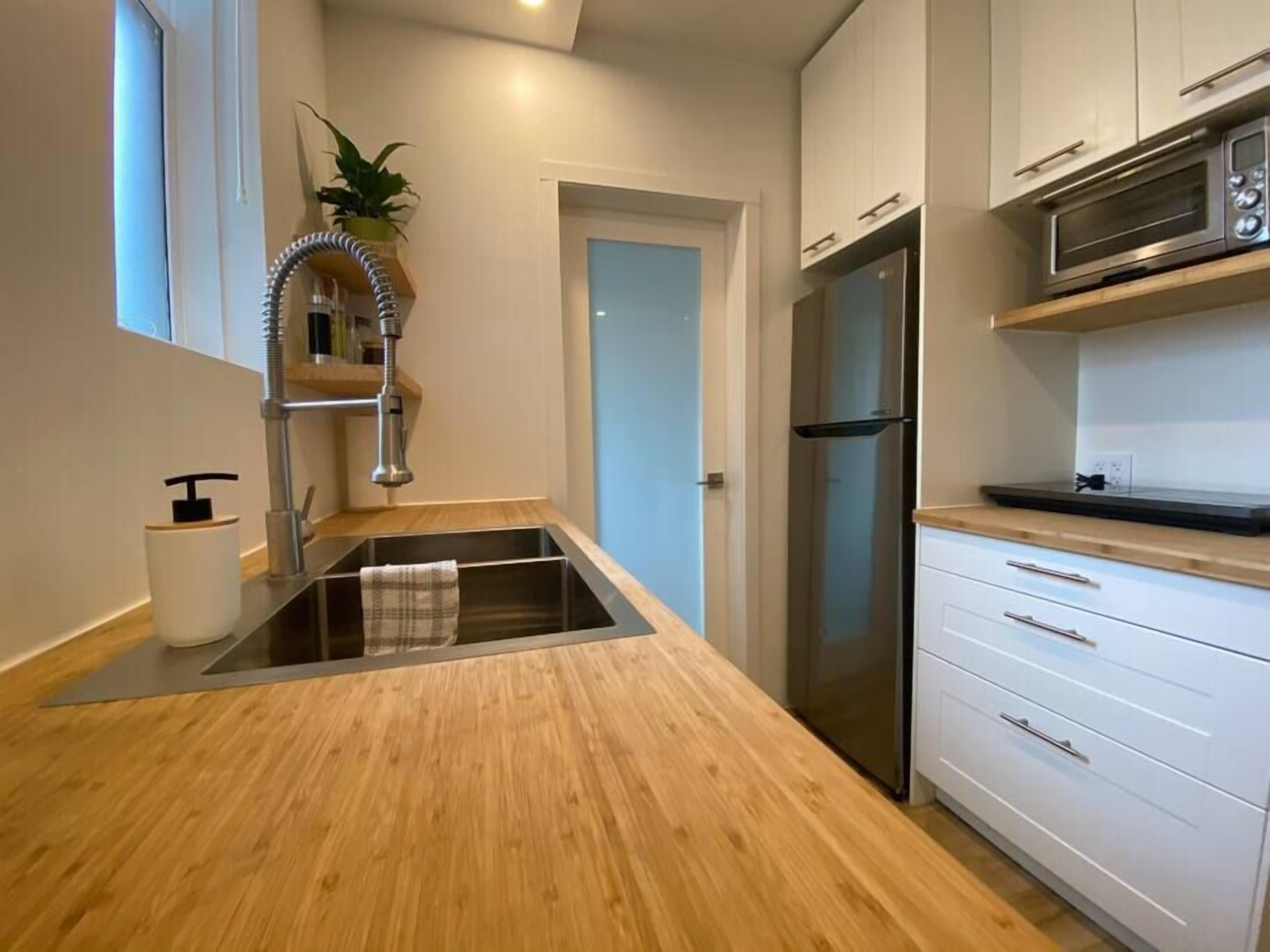 Cute & cozy near Uptown Waterloo