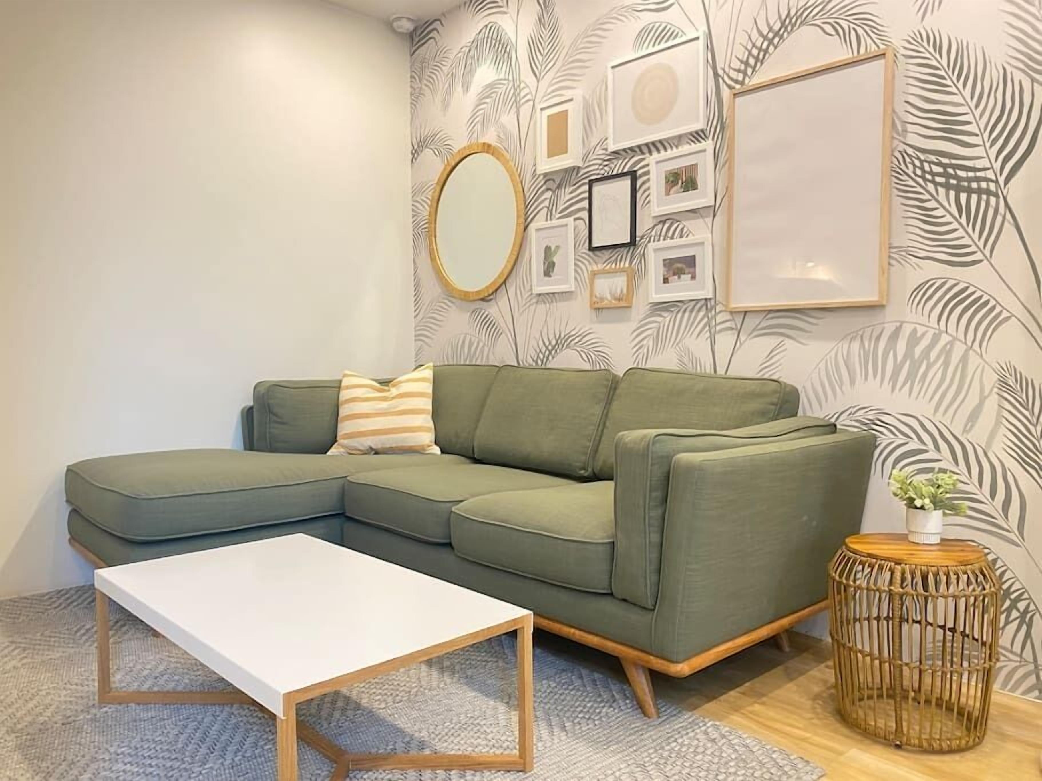 Cute & cozy near Uptown Waterloo