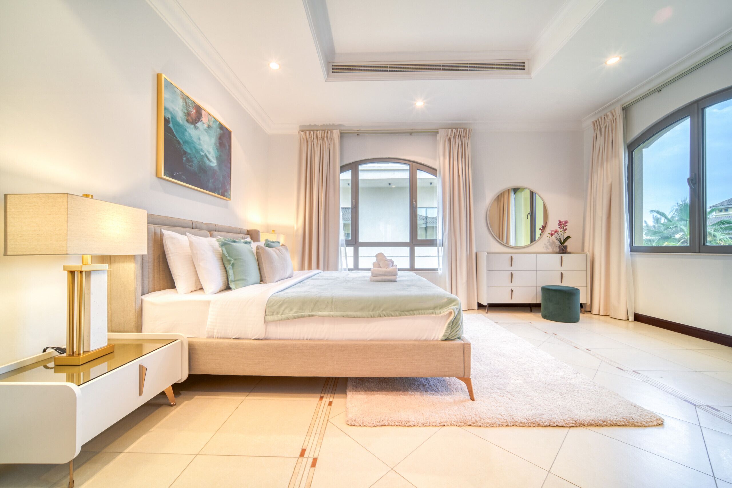5 bedrooms, premium bedding, in-room safe, iron/ironing board