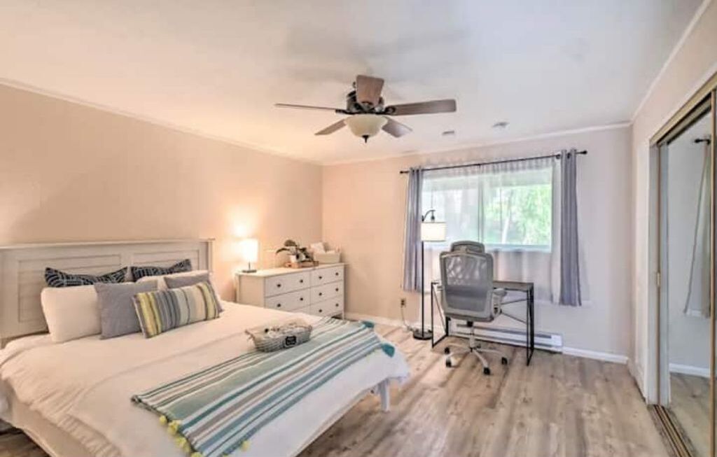 Hood Canal/Olympic Natl Forest Water View Getaway