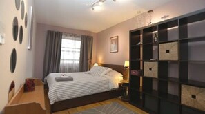 2 camere, una scrivania, Wi-Fi, lenzuola