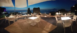 Outdoor banquet area - Eden Bleu (Vico Equense)