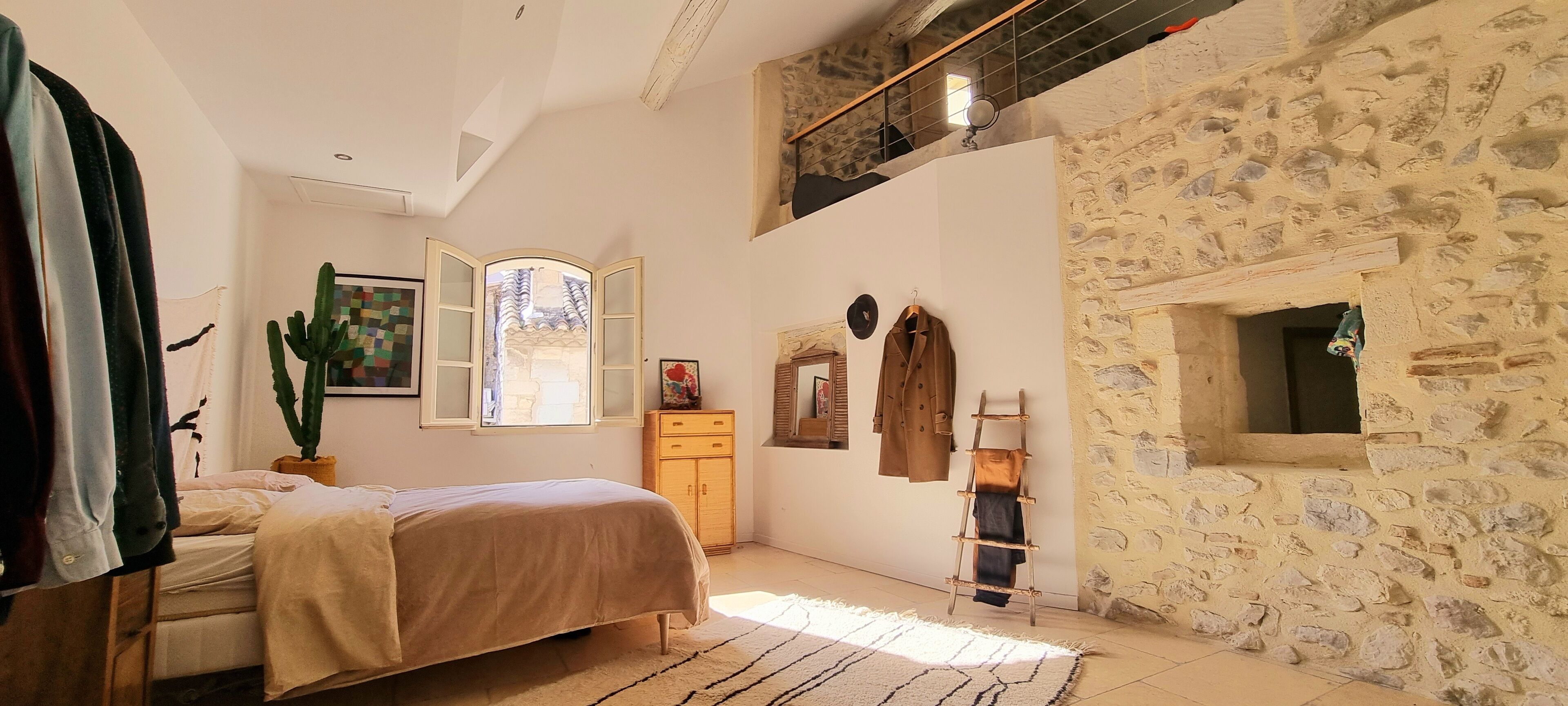 3 多间卧室、WiFi、床单