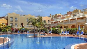 Pool - Enjoy 1 BR Palm Mar next to pool (Palm-Mar)