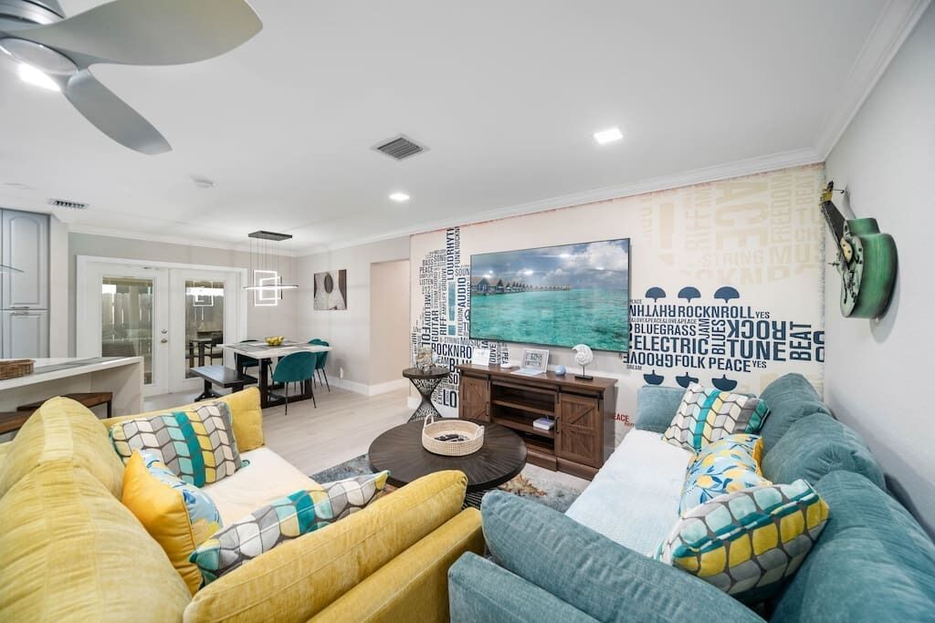 Heated Pool + Mini Golf Hollywood Oasis!