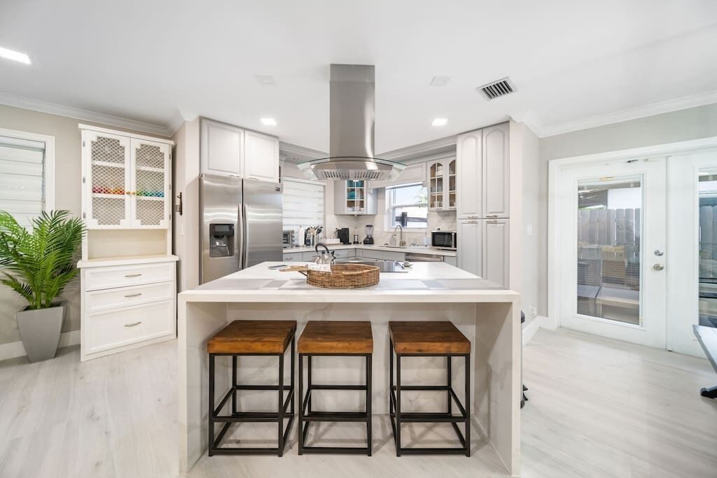 Heated Pool + Mini Golf Hollywood Oasis!