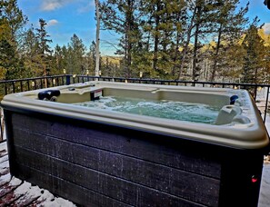 Tina de hidromasaje al aire libre