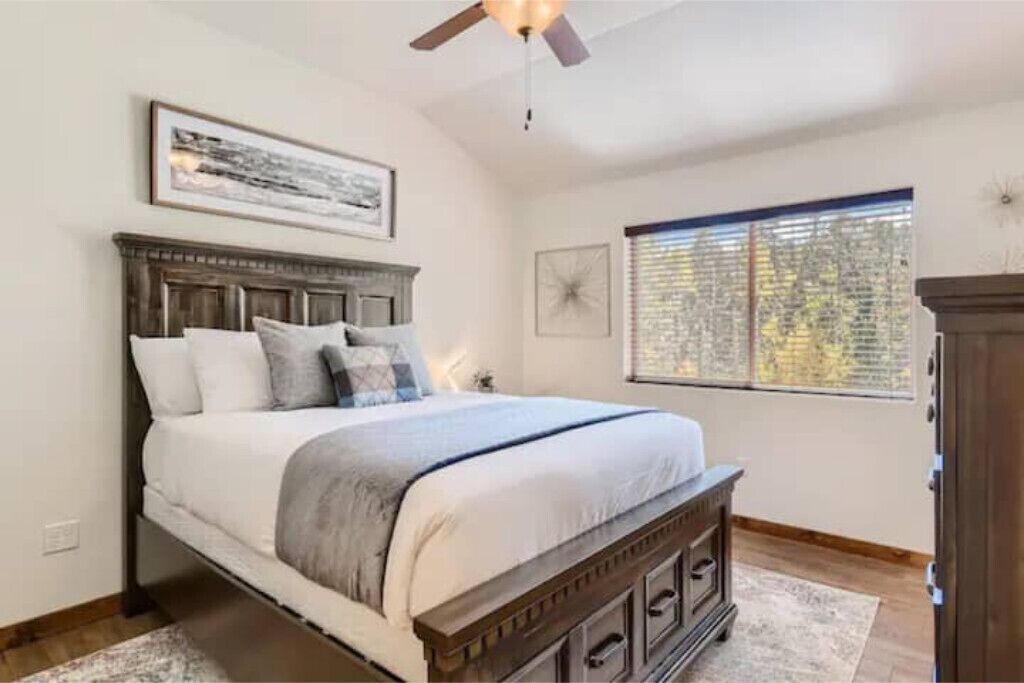 3 slaapkamers, luxe beddengoed, bedden met traagschuimmatras