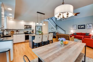 Interior - Lake Hartwell Vacation Rental w/ Boat Dock & Slip! (Fair Play)