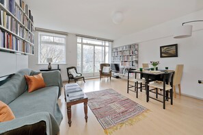Apartment (1 Bedroom) | Living area