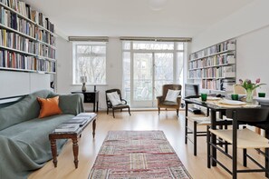 Apartment (1 Bedroom) | Living area