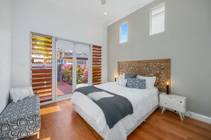 4 habitaciones, tabla de planchar con plancha y internet 