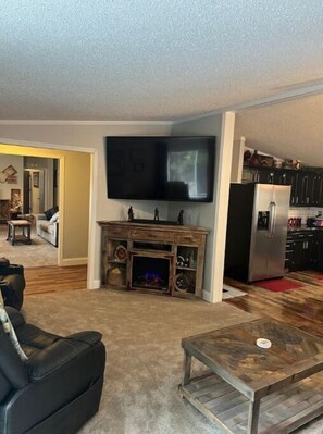 智能电视、书、电脑显示器、打印机