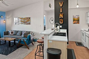 TV, fireplace, offices