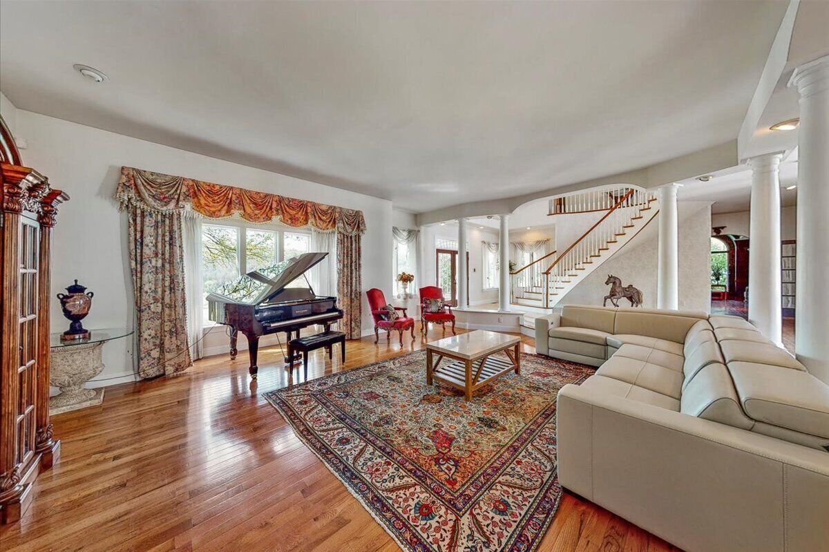 Secluded Shangri-la Villa