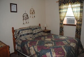 1 bedroom, free WiFi, bed sheets