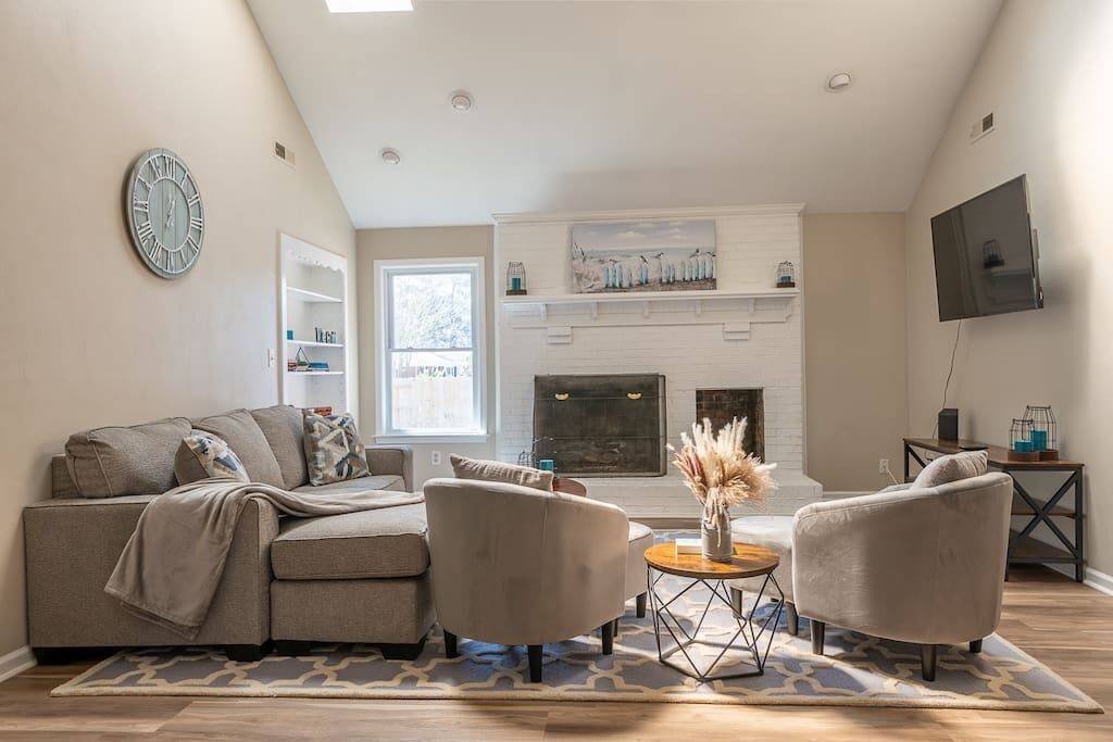 Beautiful 4bedroom vacation pool home, where relaxation & indulgence intertwine.