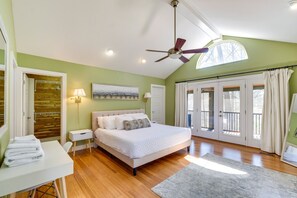 3 habitaciones, tabla de planchar con plancha, wifi y ropa de cama 