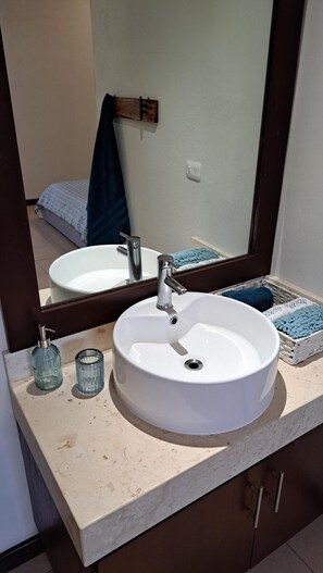Deluxe Apartment | Bathroom - MORO GREEN (Cancun)