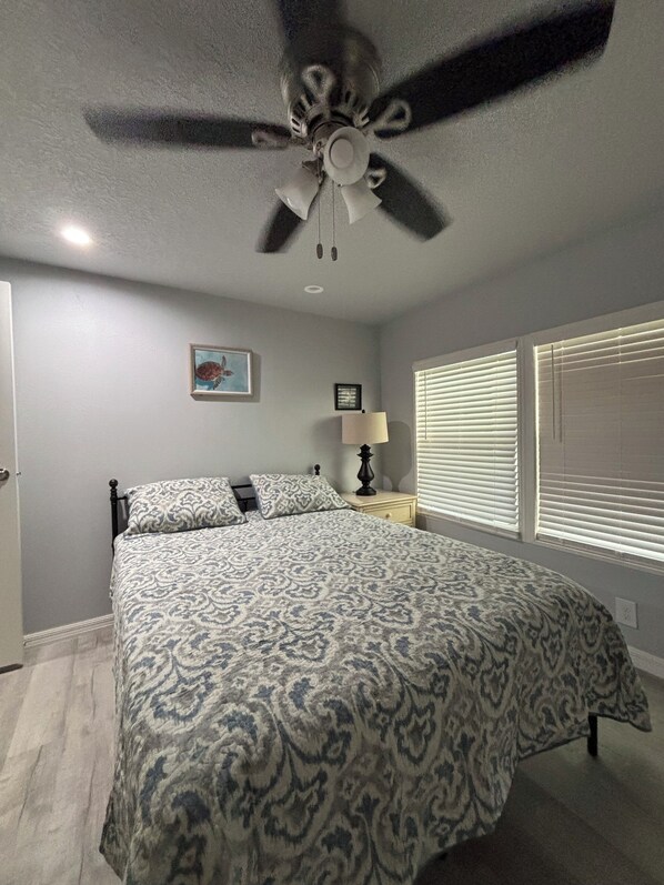 3 bedrooms, bed sheets