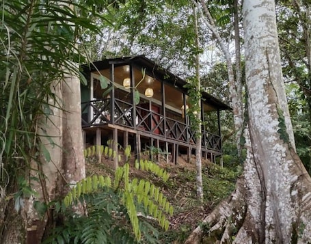 Front of property. Eco Hotel Aldea - Amazonas