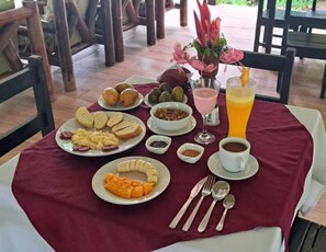 Daily continental breakfast for a fee - Eco Hotel Aldea - Amazonas (Puerto Nariño)