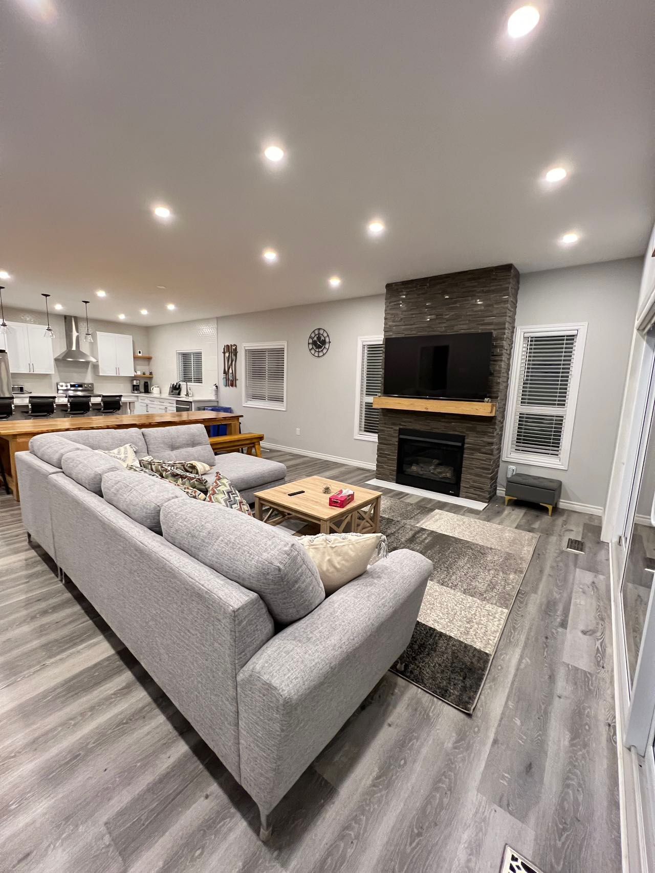 Luxury Modern Cottage Best Sunset at Sturgeon Lake