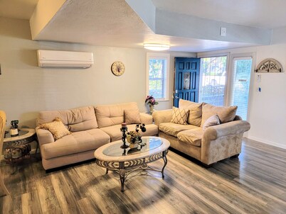 Spacious Luxury Comforters of home while enjoying time away w/community pool :)