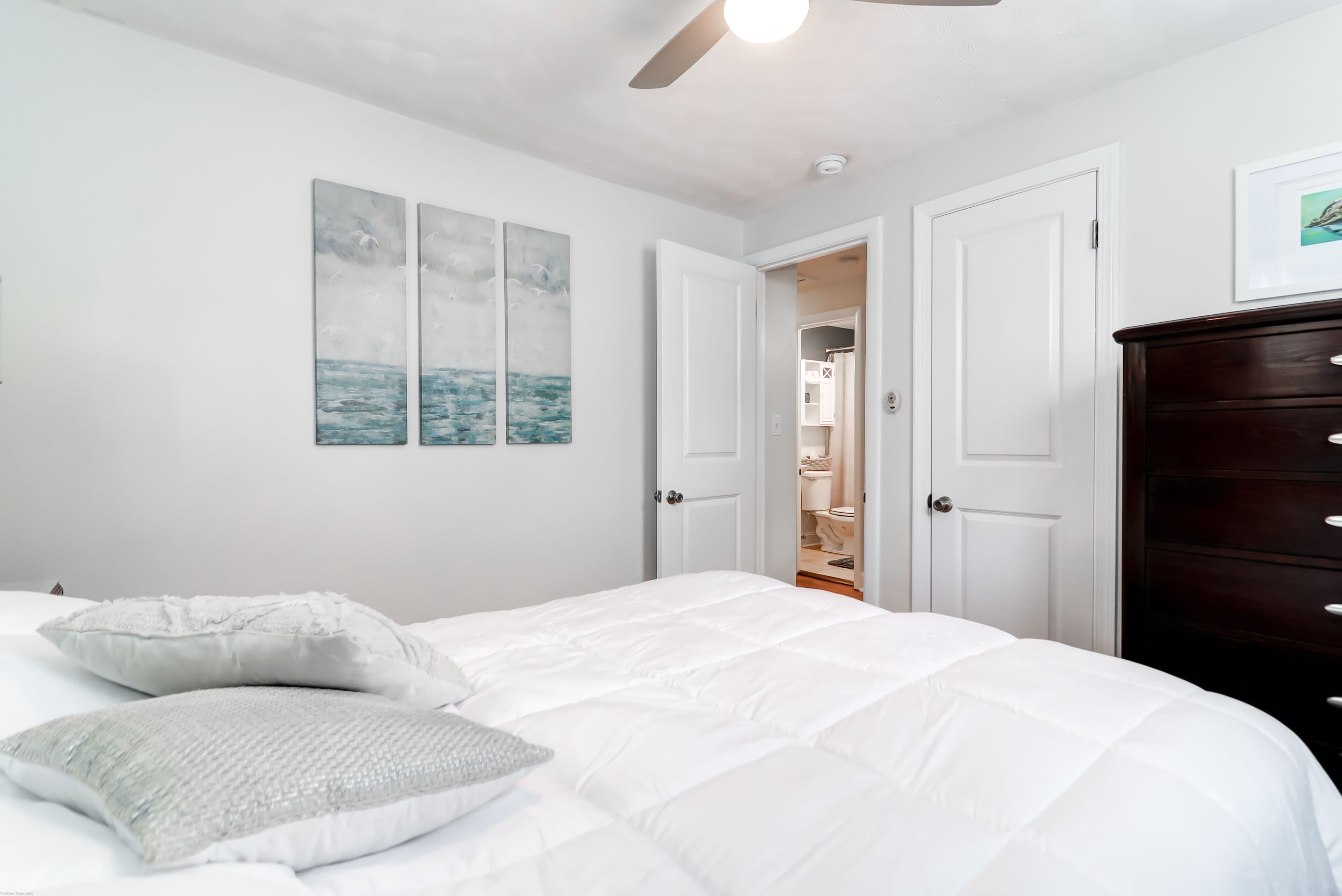 3 habitaciones, tabla de planchar con plancha y wifi gratis 