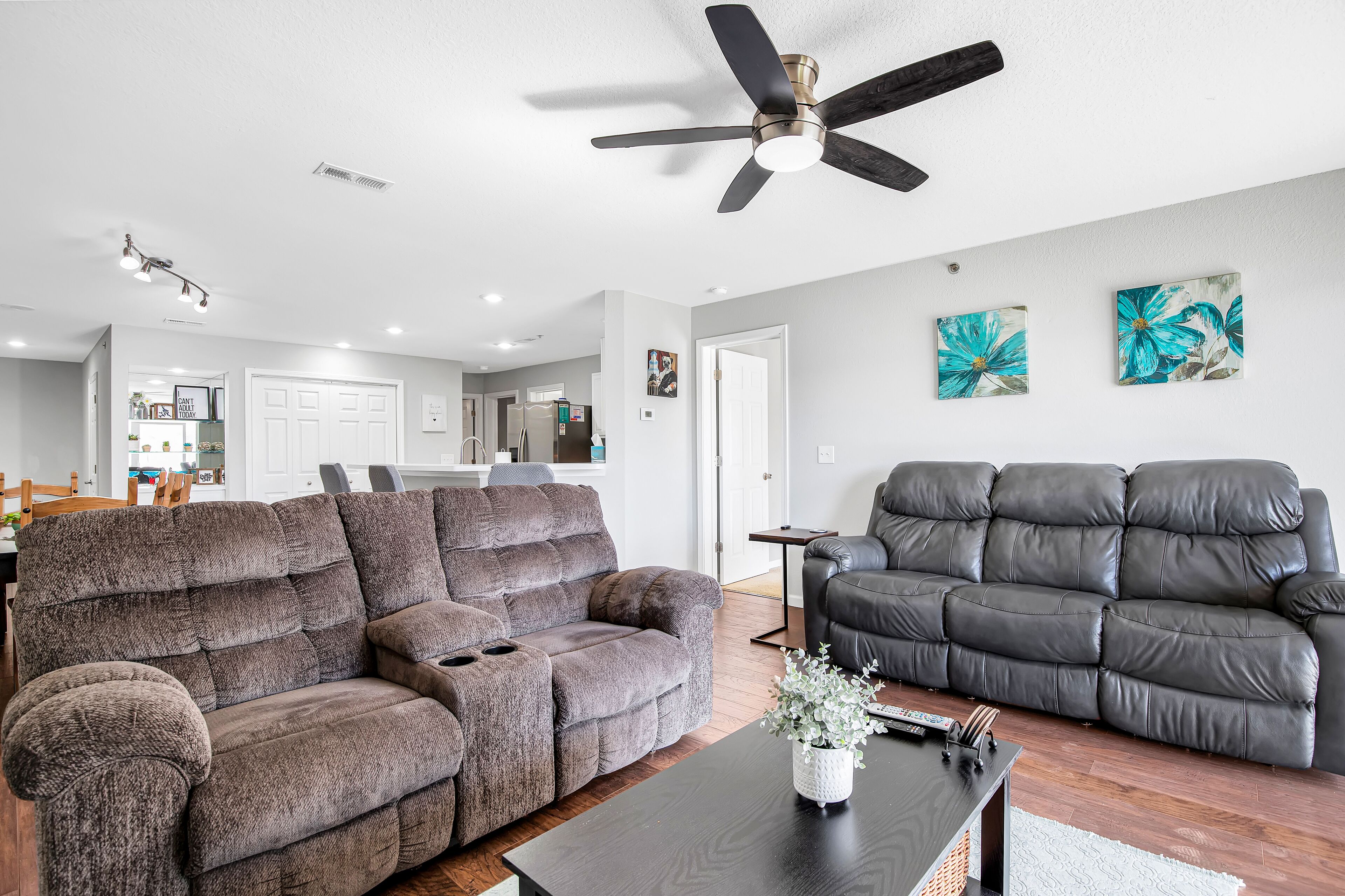 Parkview Bay Hidden Gem! 3 Bdrm Walk-out Near The Best Of 3 Pools, Dock, Fishing - Osage Beach, MO